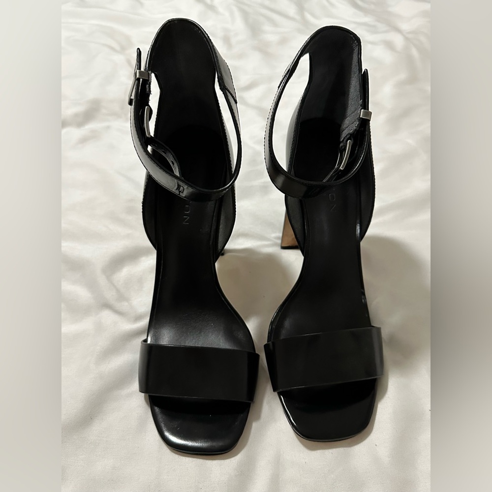 Halston Heritage patent leather heel